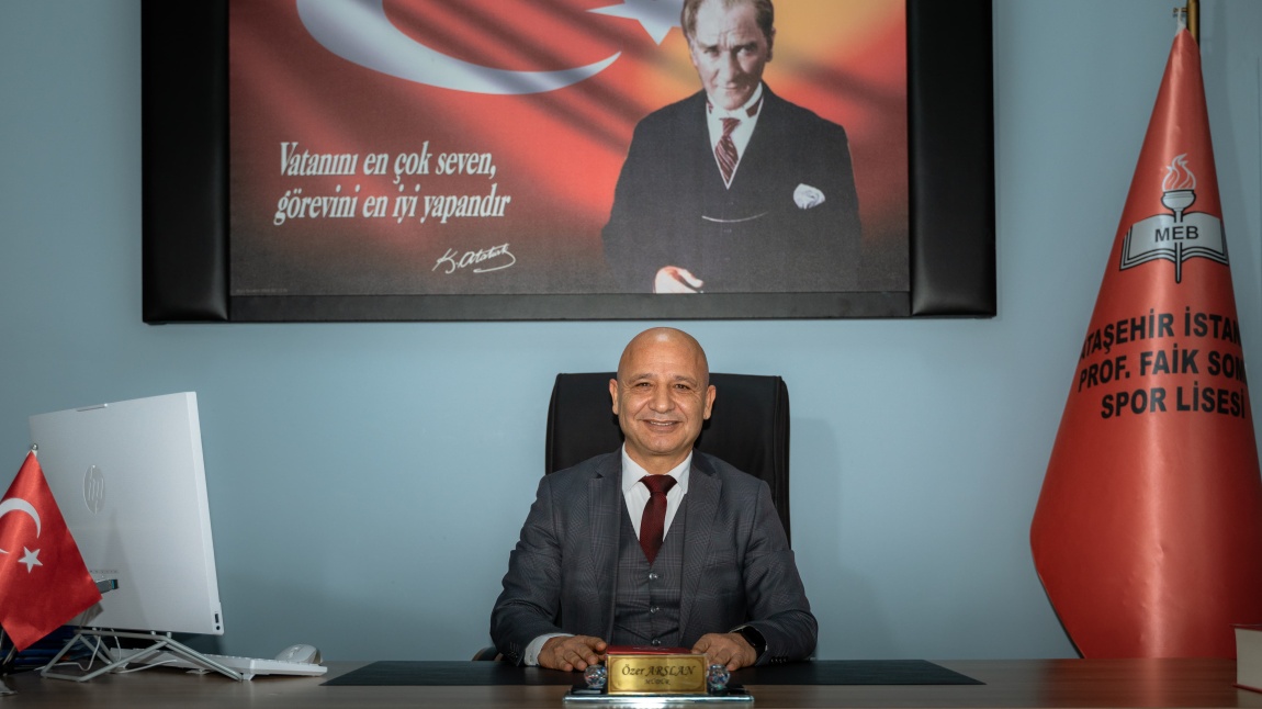 Özer ARSLAN -  Müdür